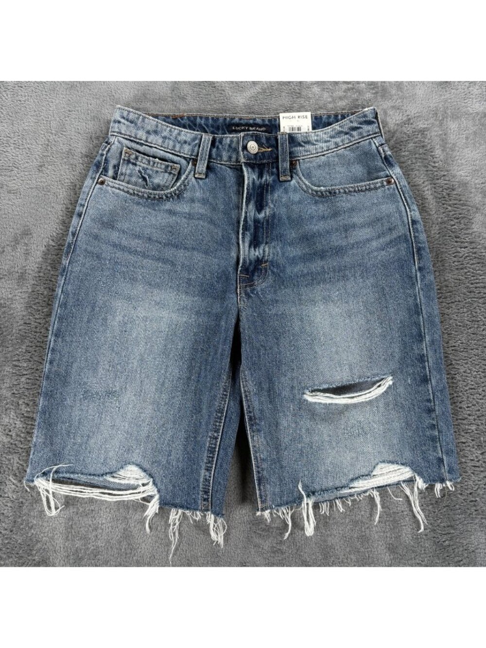 Lucky Brand NWT High Rise Bermuda Denim Shorts Womens 2 26 Distressed 7W15298